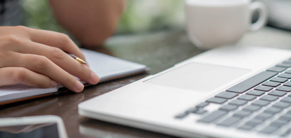 Online divorce advice - the pros and cons