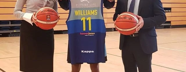 Financial planners sponsor fan favourite on his return to Sheffield Sharks